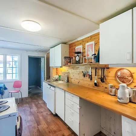 Lovely In With Kitchen 펜션 *